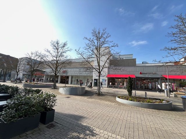 Gewerbeobjekt mit Läden in der Grabenstraße in Backnang