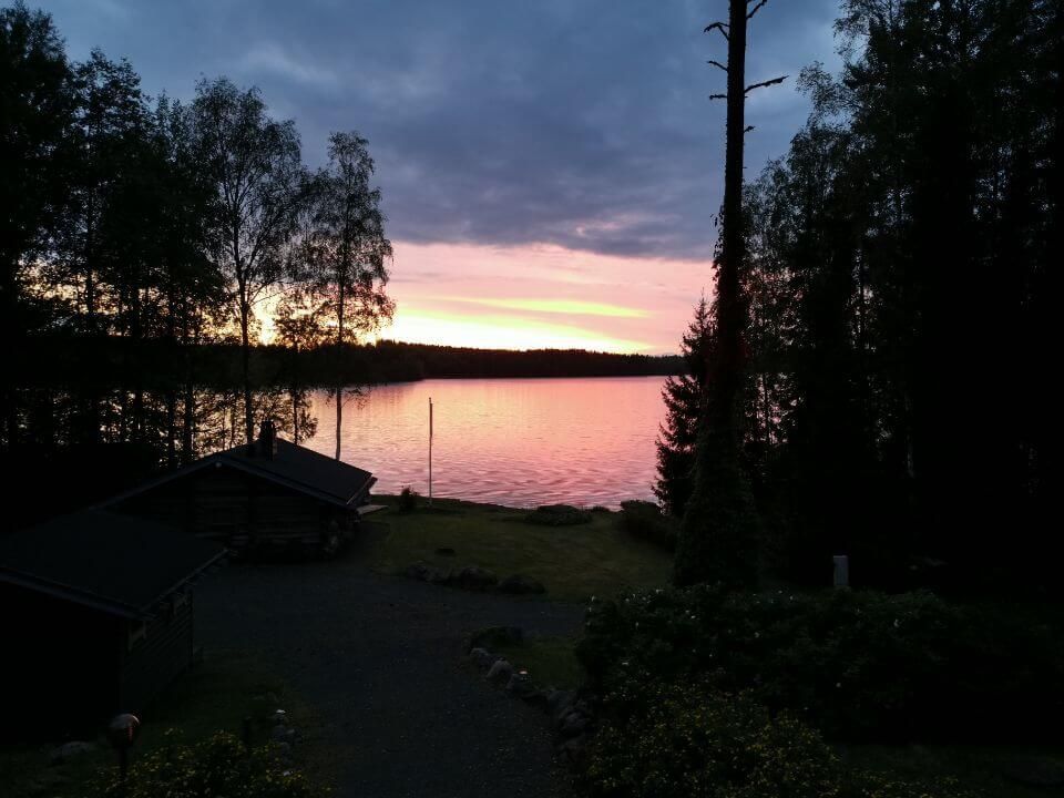 Öinen järvimaisema