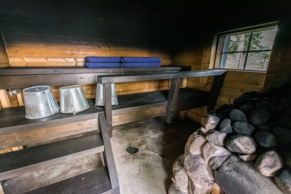 Vuokramökissä on savusauna