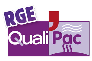 Logo RGE QualiPac : carré violet et blanc avec texte et vagues de chaleur stylisées.
