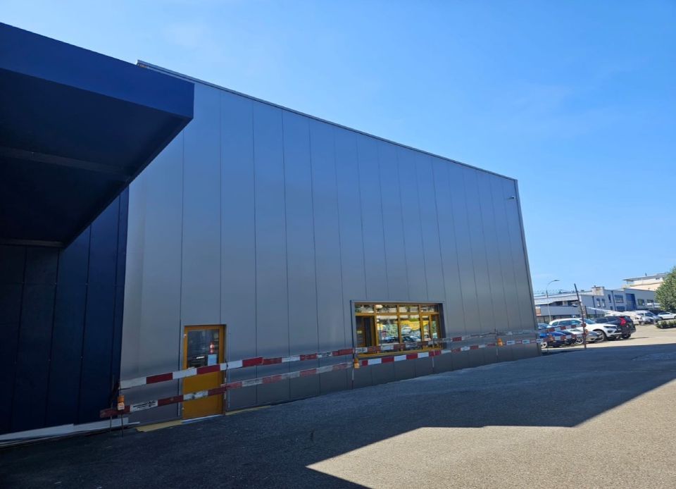 Gewerbliches Gebäude