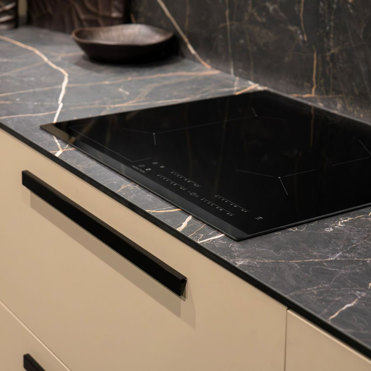 Une plaque à induction