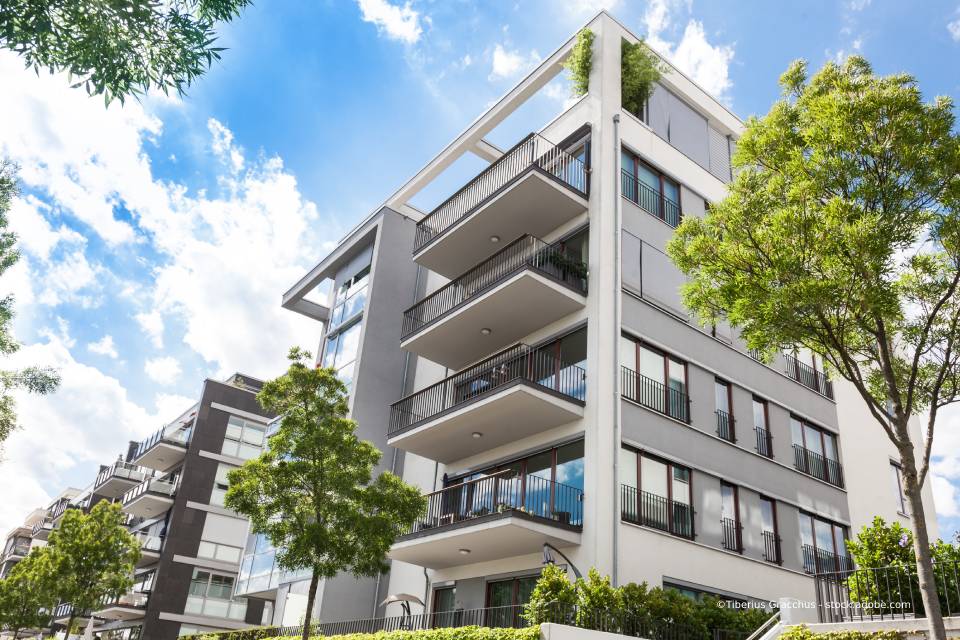 Modernes Hochhaus verwaltet von BuC Immobilien Management Brenner Daniel