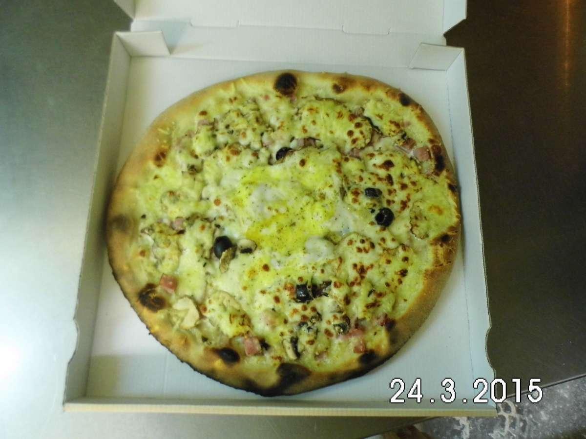 Pizza Tartiflette savoyarde à Délice Pizza - Belhomert-Guéhouville