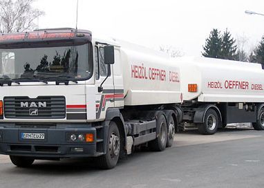 LKW mit Lieferungen mit Mineralfuttermittel