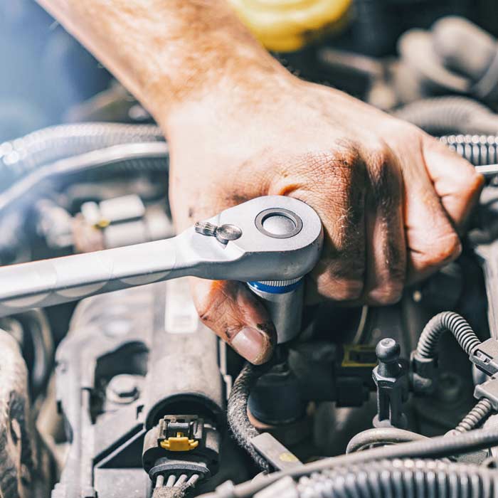 Huollot ja korjaus - Karjalohjan Autoasennus Oy