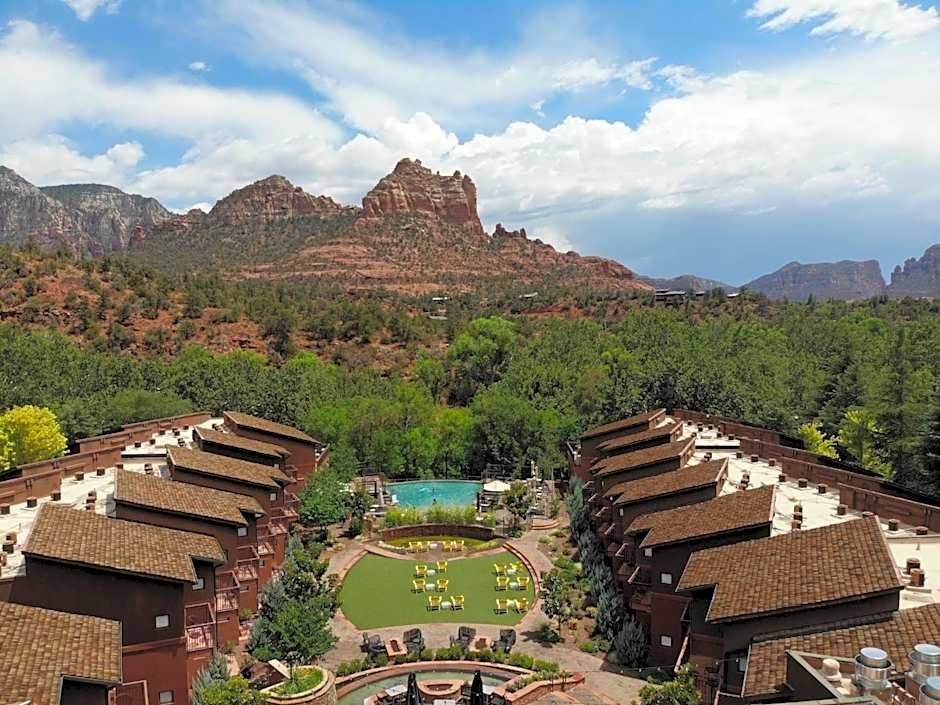 Luxury Body Treatment and Wellness Rest Area