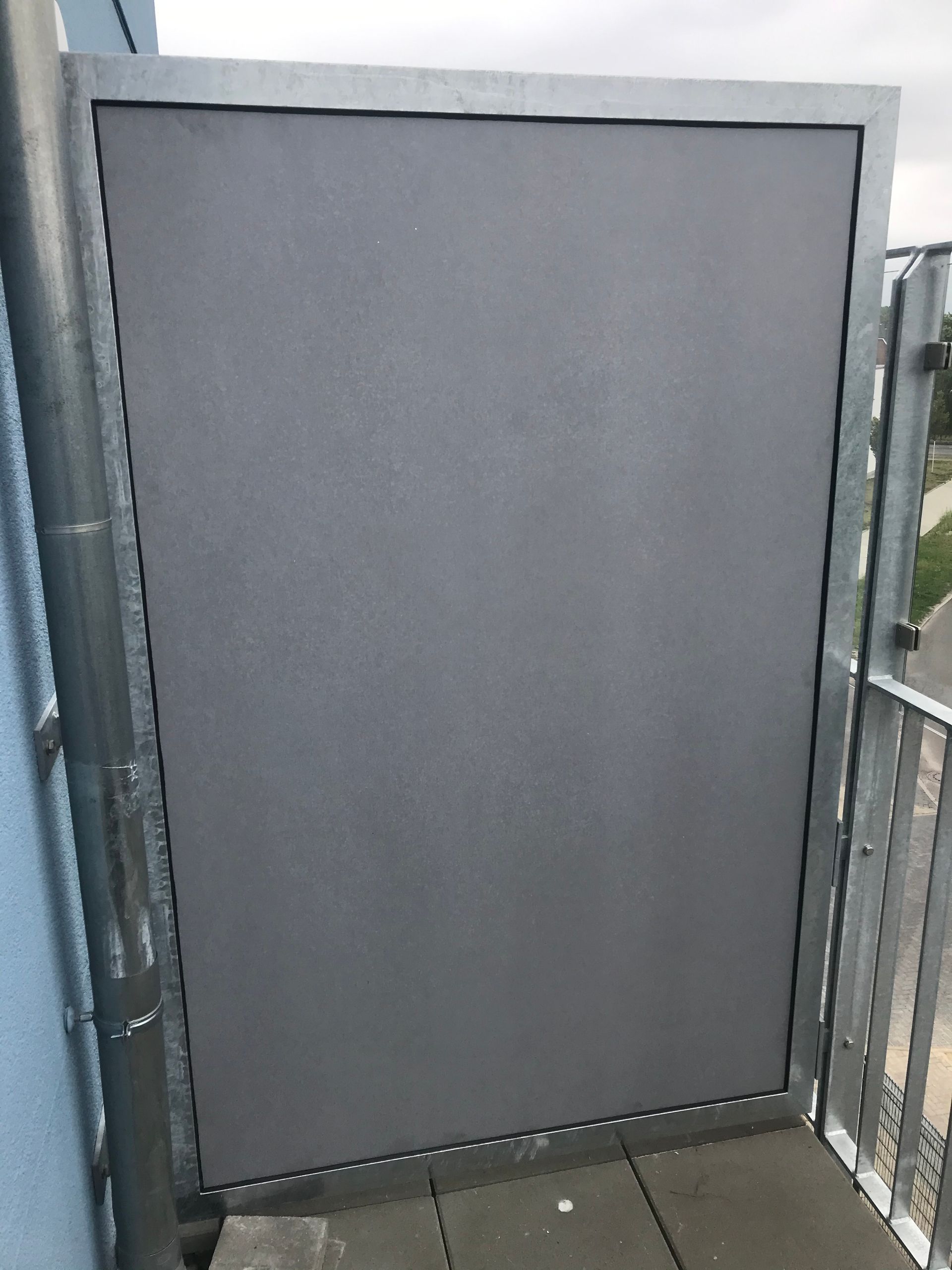 Müller Schlosserei & Metallbau OHG, Trennwand