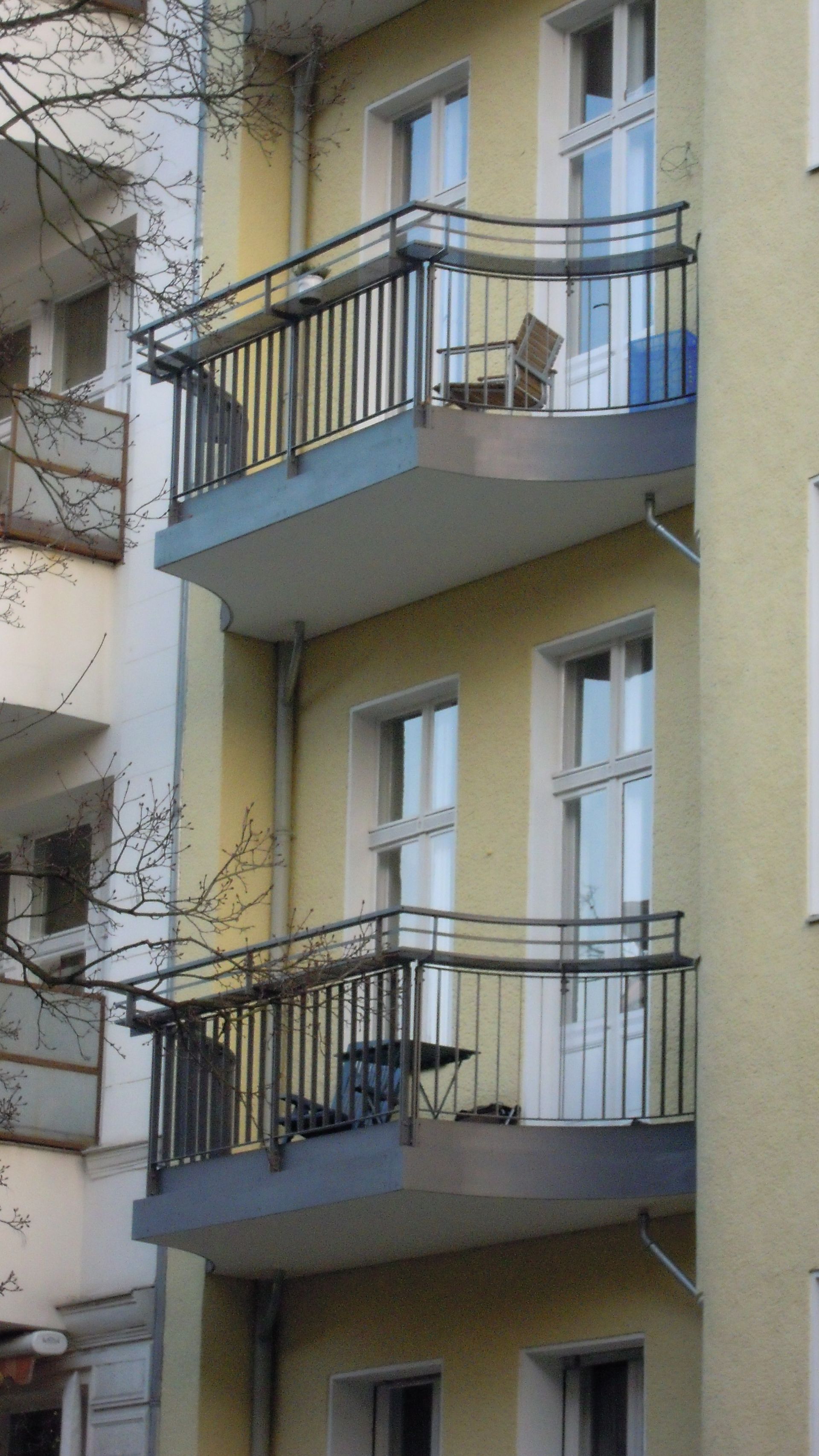 Müller Schlosserei & Metallbau OHG, zwei Stahlbalkone