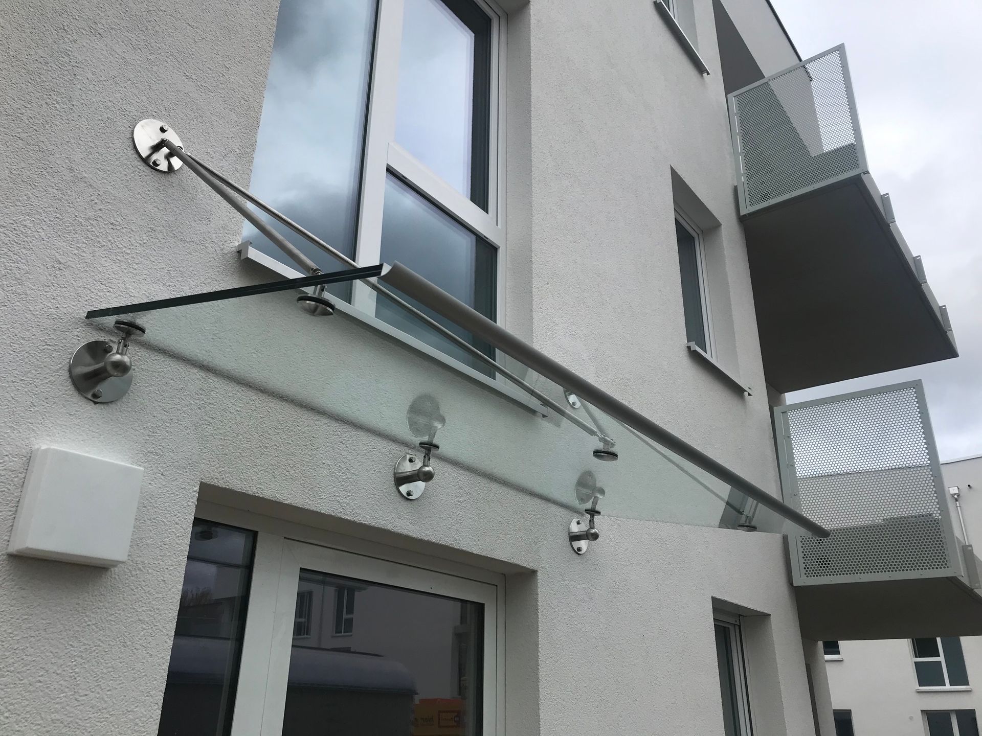 Müller Schlosserei & Metallbau OHG, Vordach