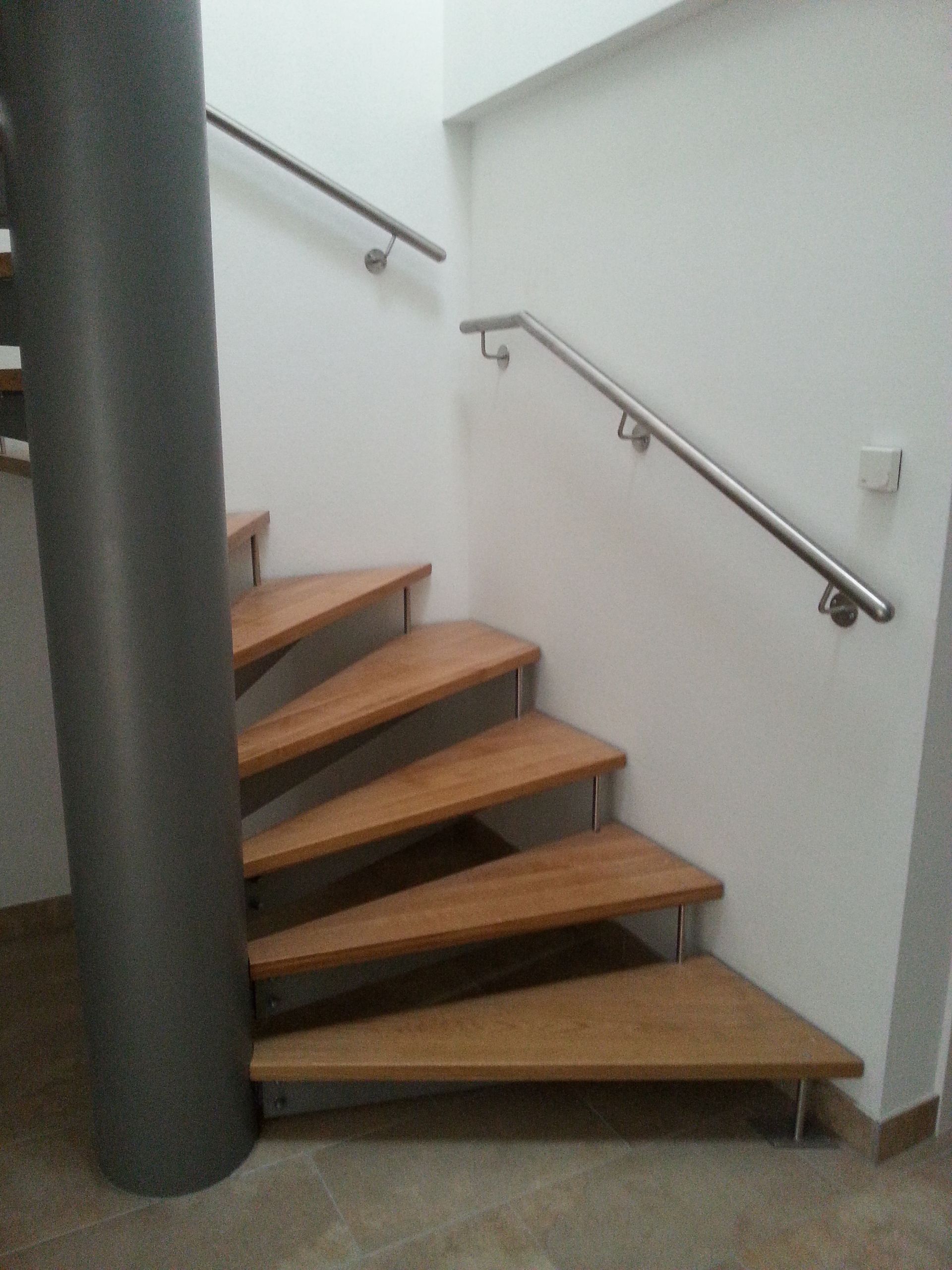 Müller Schlosserei & Metallbau OHG, Holztreppe innen