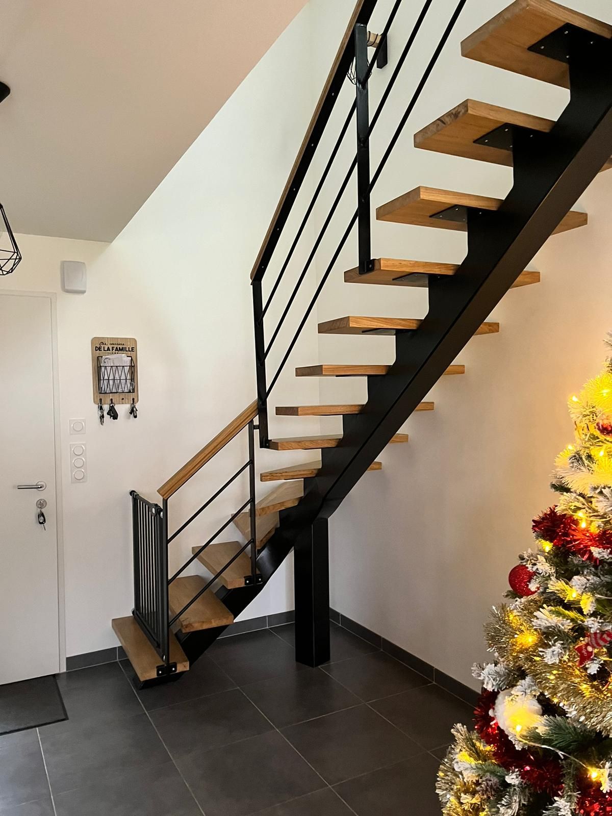 Escalier avec garde-corps