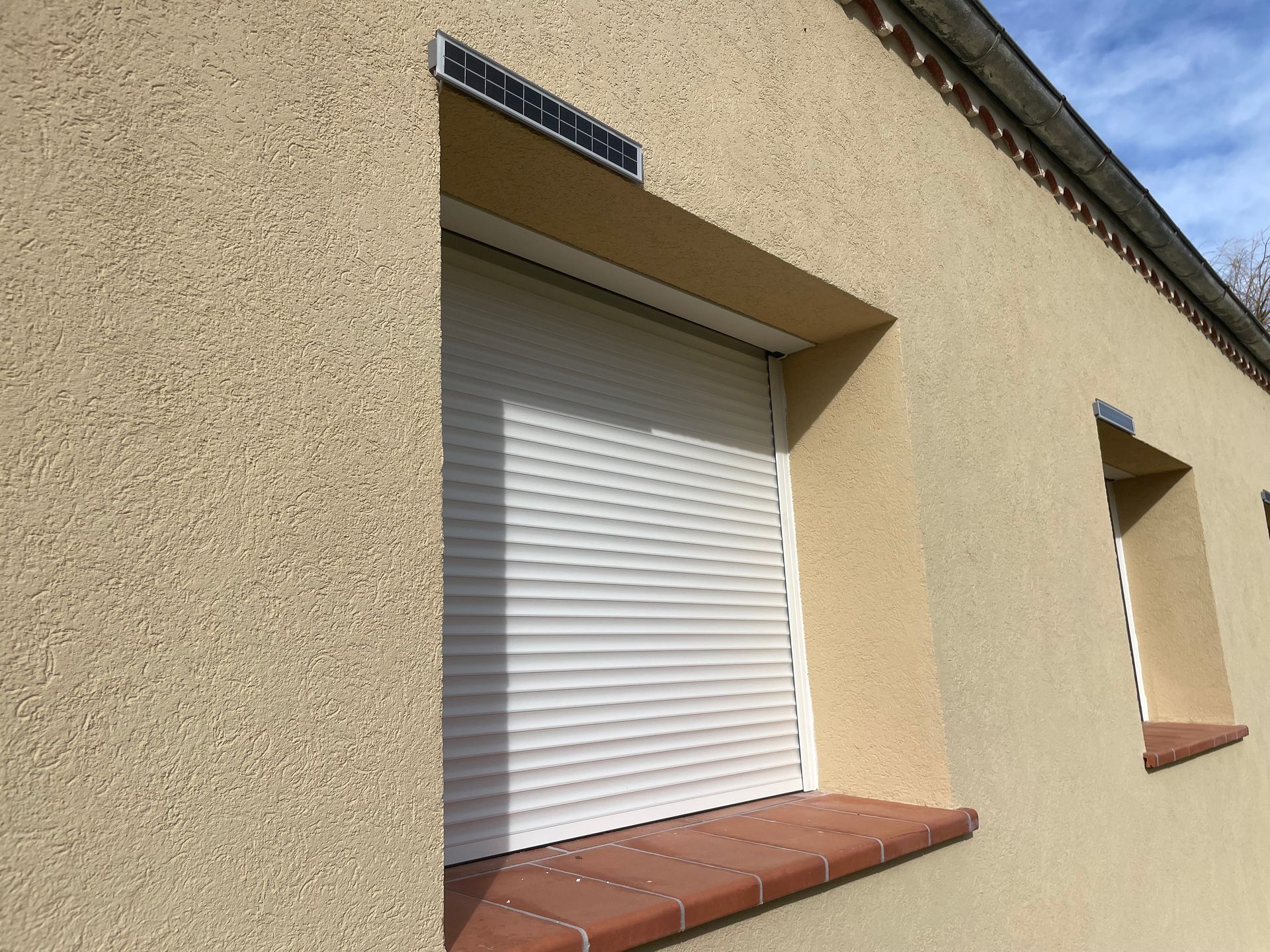 Installation de volets roulants sur-mesure ITE de Bubendorff