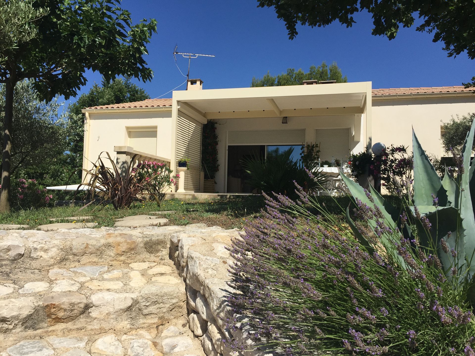 Pergola bioclimatique