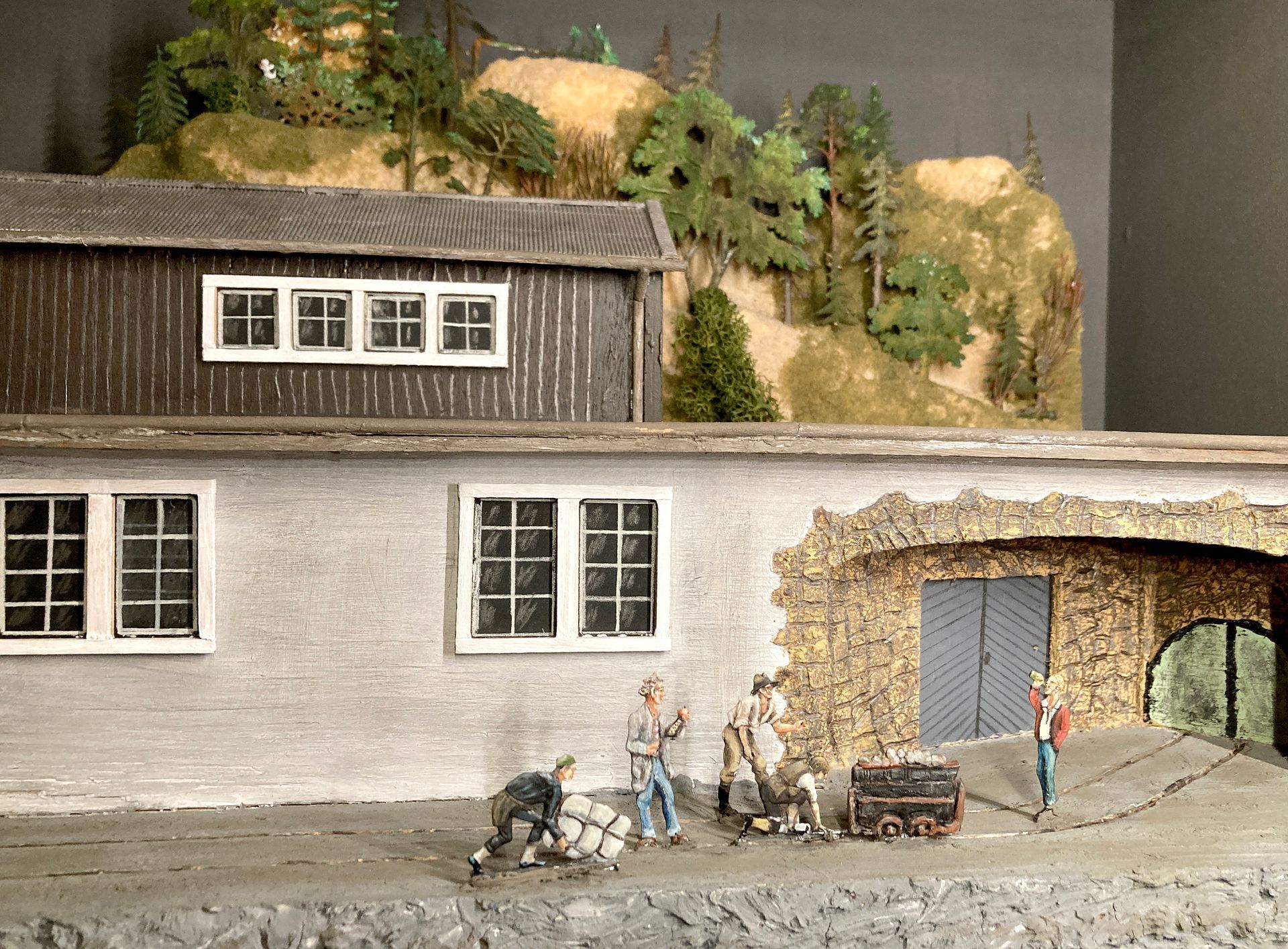 Christo verpackt den letzten Hunt vorher