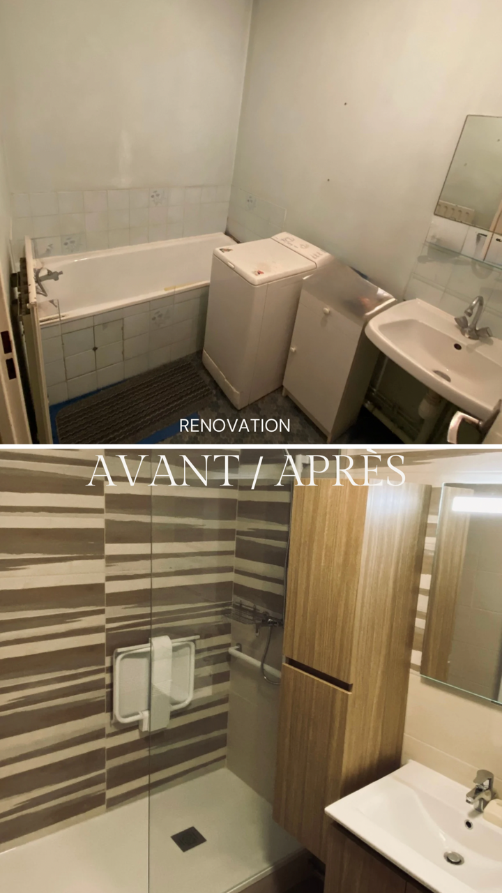photo avant / après salle de bain
Avant: baignoire au font carrelé blanc et mur peinture, lavabo suspendu. rendu très ancien.
après: douche avec fauteuil et barre, paroi de douche, meuble colonne en bois, meuble vasque et miroir éclairé. Nouveau carrelage moderne dans les marron et beige 
 