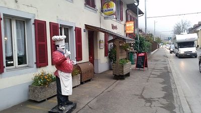 Rebstock: restaurant de spécialités suisses, à Bienne
