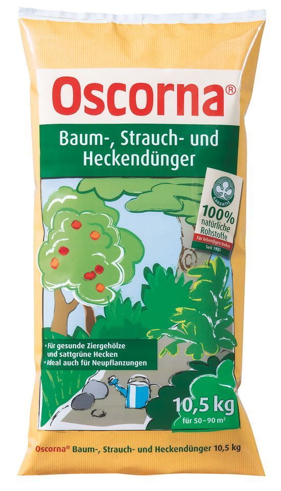 Beutel mit Oscorna-Baum-, Strauch- und Heckendünger; gelb, grün und weiß; Abbildung von Bäumen, Gießkanne.
