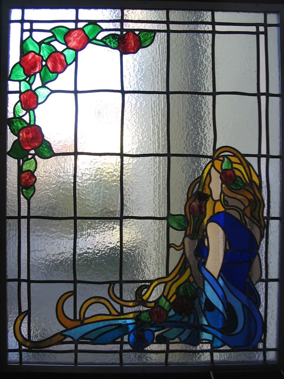 Fenster mit Glasmotiv Frau und Rosen