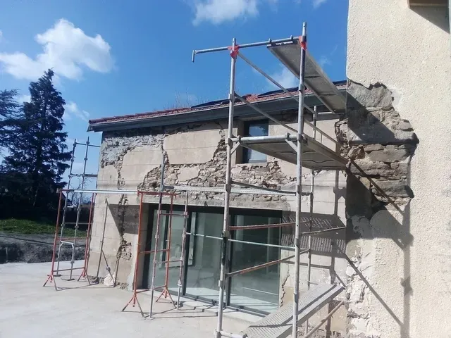Travaux de façade de maison