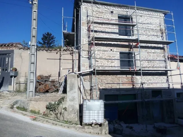 Travaux de ravalement de façade sur-mesure