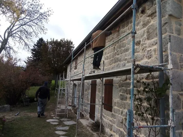Façade en pierre à Saint-Etienne