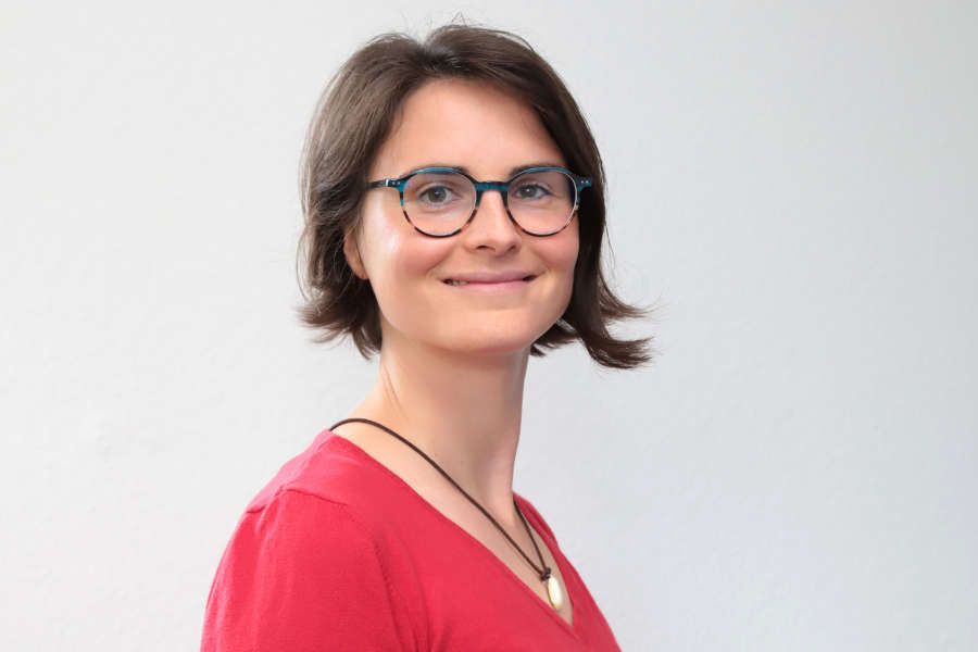 Julia Zitzmann, Logopädin