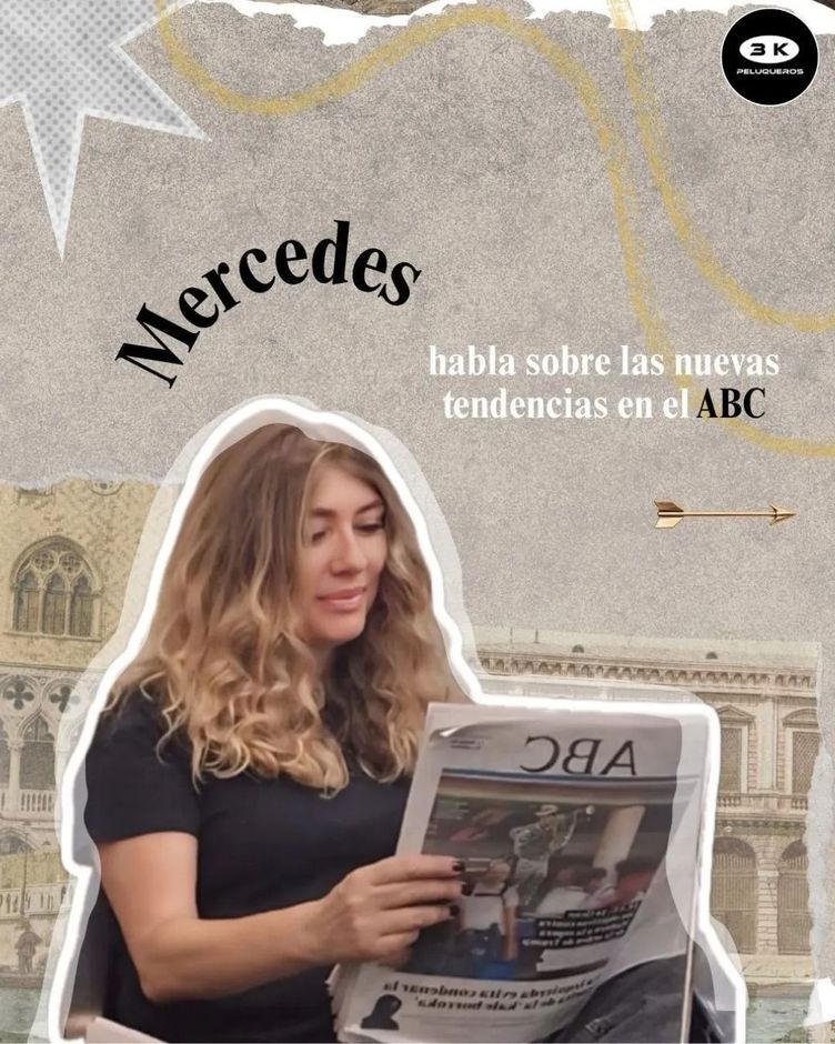Mujer leyendo el periódico ABC junto a una pancarta publicitaria de Mercedes con texto en español y un fondo de la ciudad.