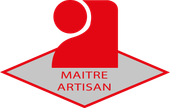 Logo rouge : silhouette humaine stylisée sur un losange avec le texte « MAITRE ARTISAN ».