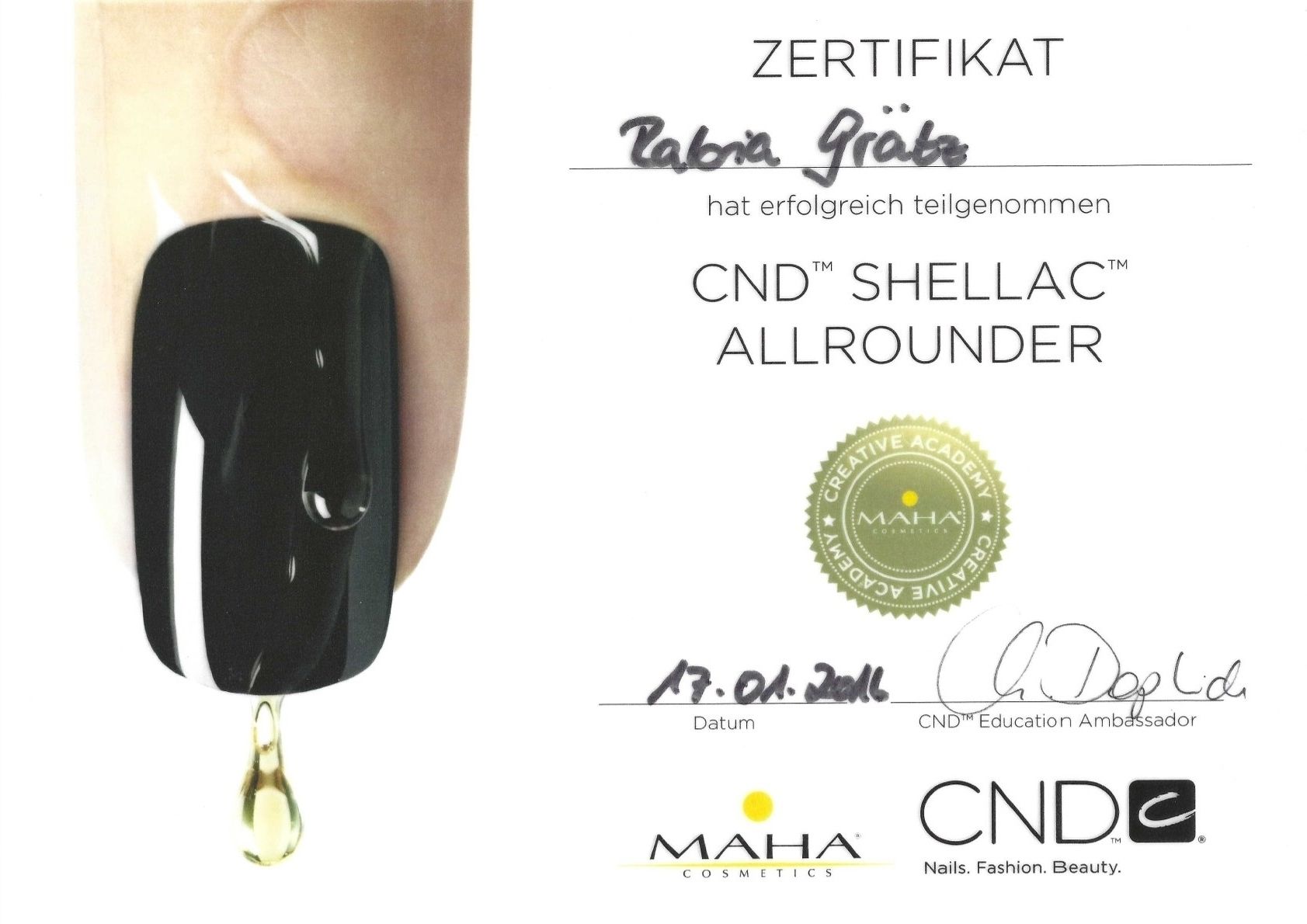 Ein Zertifikat mit der Aufschrift „CND Shellac Allrounder“