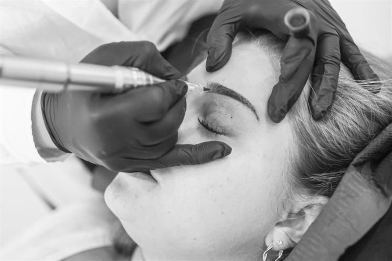 Permanent Makeup Augenbrauen