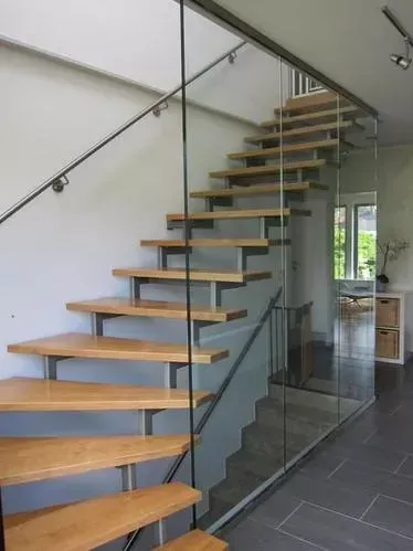 Balkone, Balkonanlagen, Geländer, Metallbau und Treppenbau in Engelskirchen bei Köln in Nordrhein-Westfalen