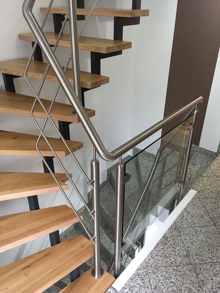 Balkone, Balkonanlagen, Geländer, Metallbau und Treppenbau in Engelskirchen bei Köln in Nordrhein-Westfalen