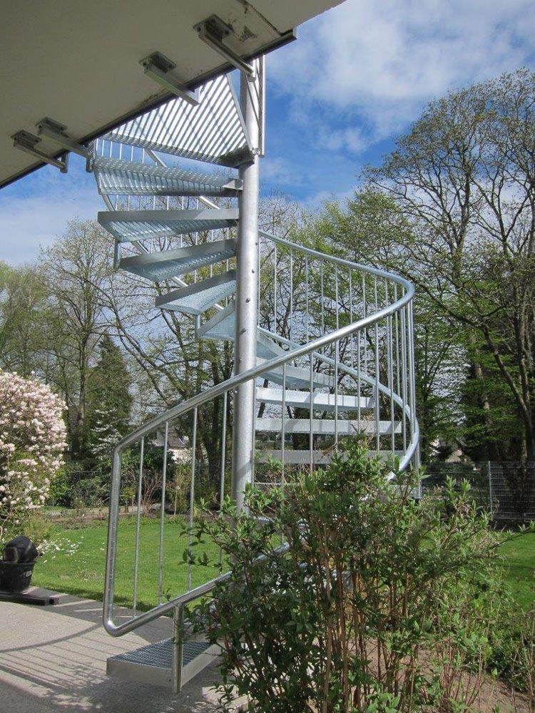 Balkone, Balkonanlagen, Geländer, Metallbau und Treppenbau in Engelskirchen bei Köln in Nordrhein-Westfalen