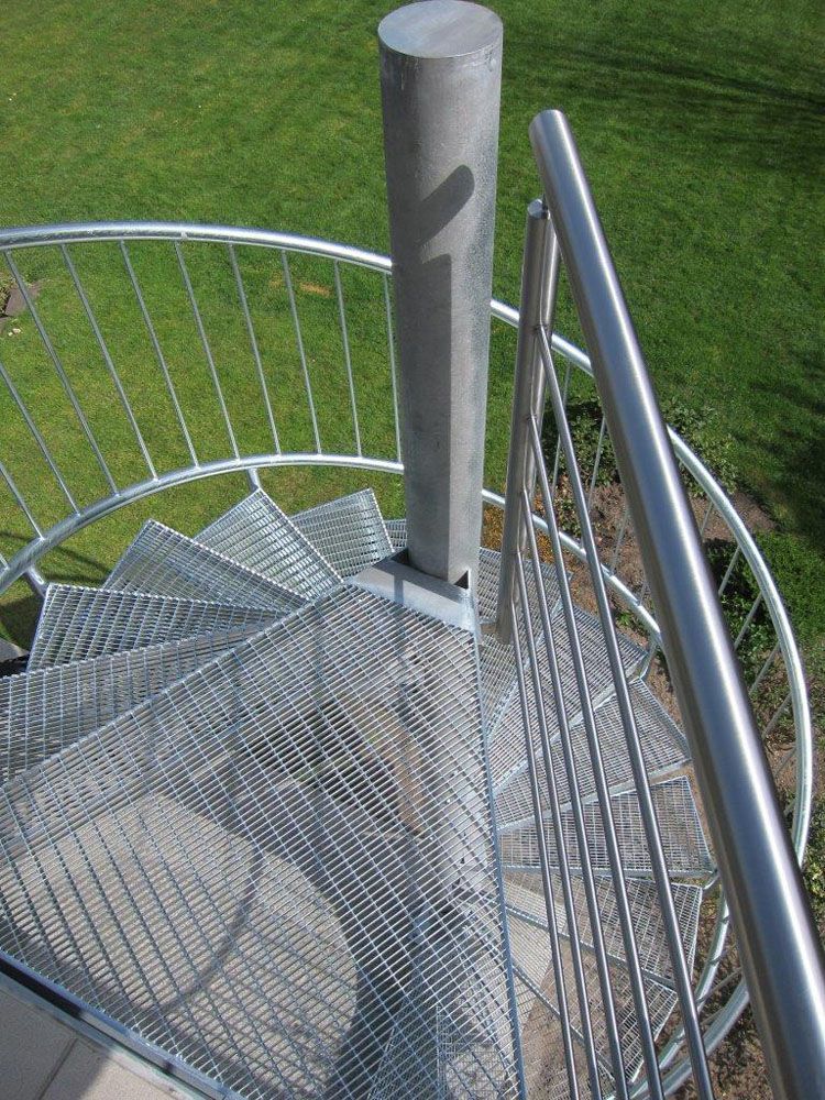 Balkone, Balkonanlagen, Geländer, Metallbau und Treppenbau in Engelskirchen bei Köln in Nordrhein-Westfalen