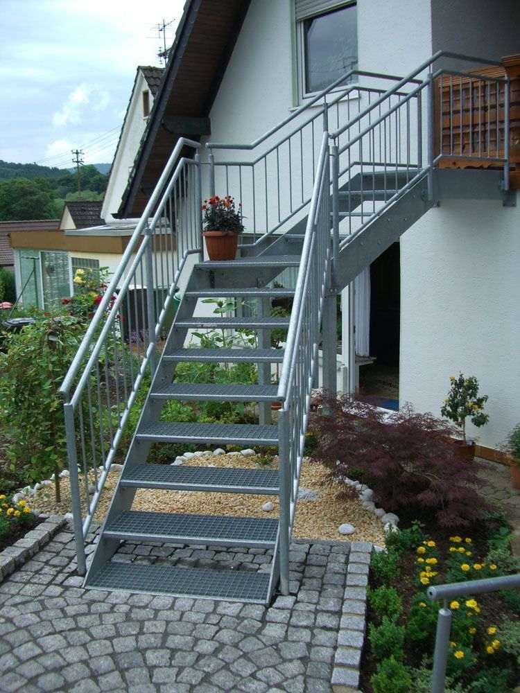 Balkone, Balkonanlagen, Geländer, Metallbau und Treppenbau in Engelskirchen bei Köln in Nordrhein-Westfalen