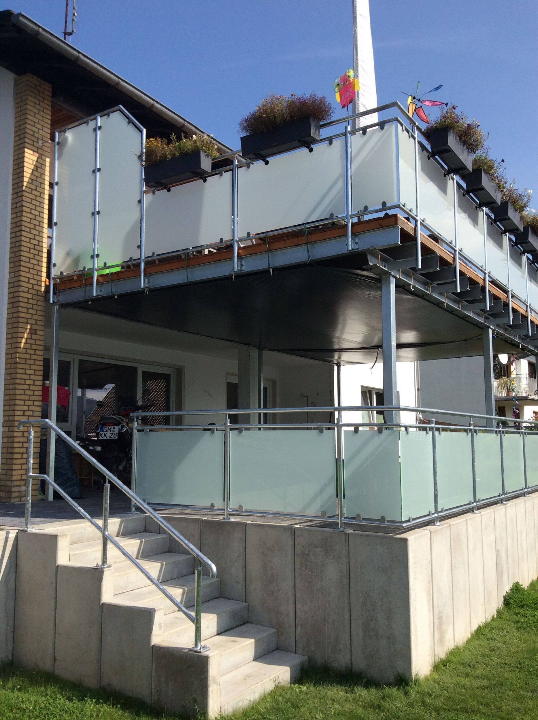 Balkone, Balkonanlagen, Geländer, Metallbau und Treppenbau in Engelskirchen bei Köln in Nordrhein-Westfalen