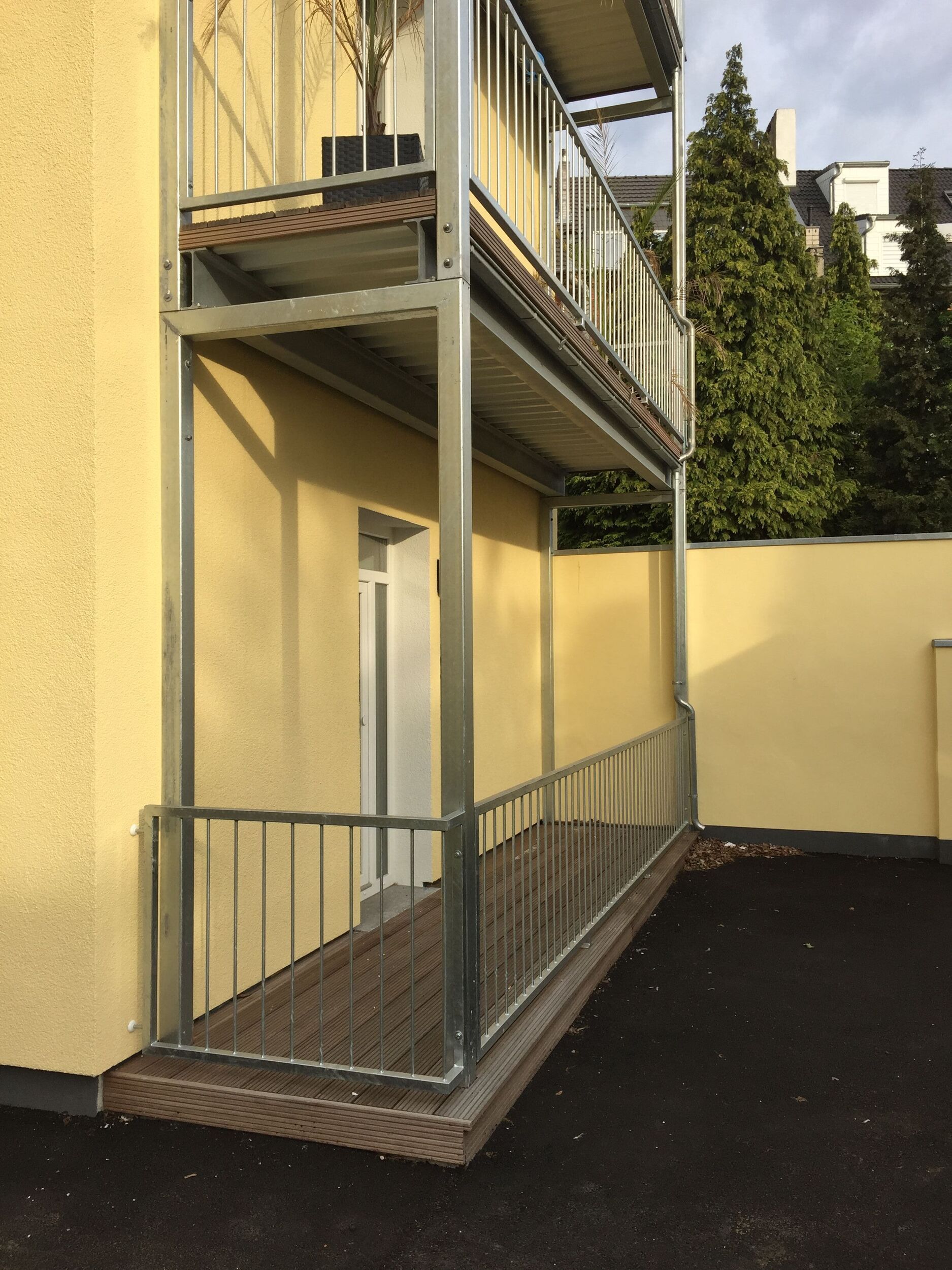 Balkone, Balkonanlagen, Geländer, Metallbau und Treppenbau in Engelskirchen bei Köln in Nordrhein-Westfalen
