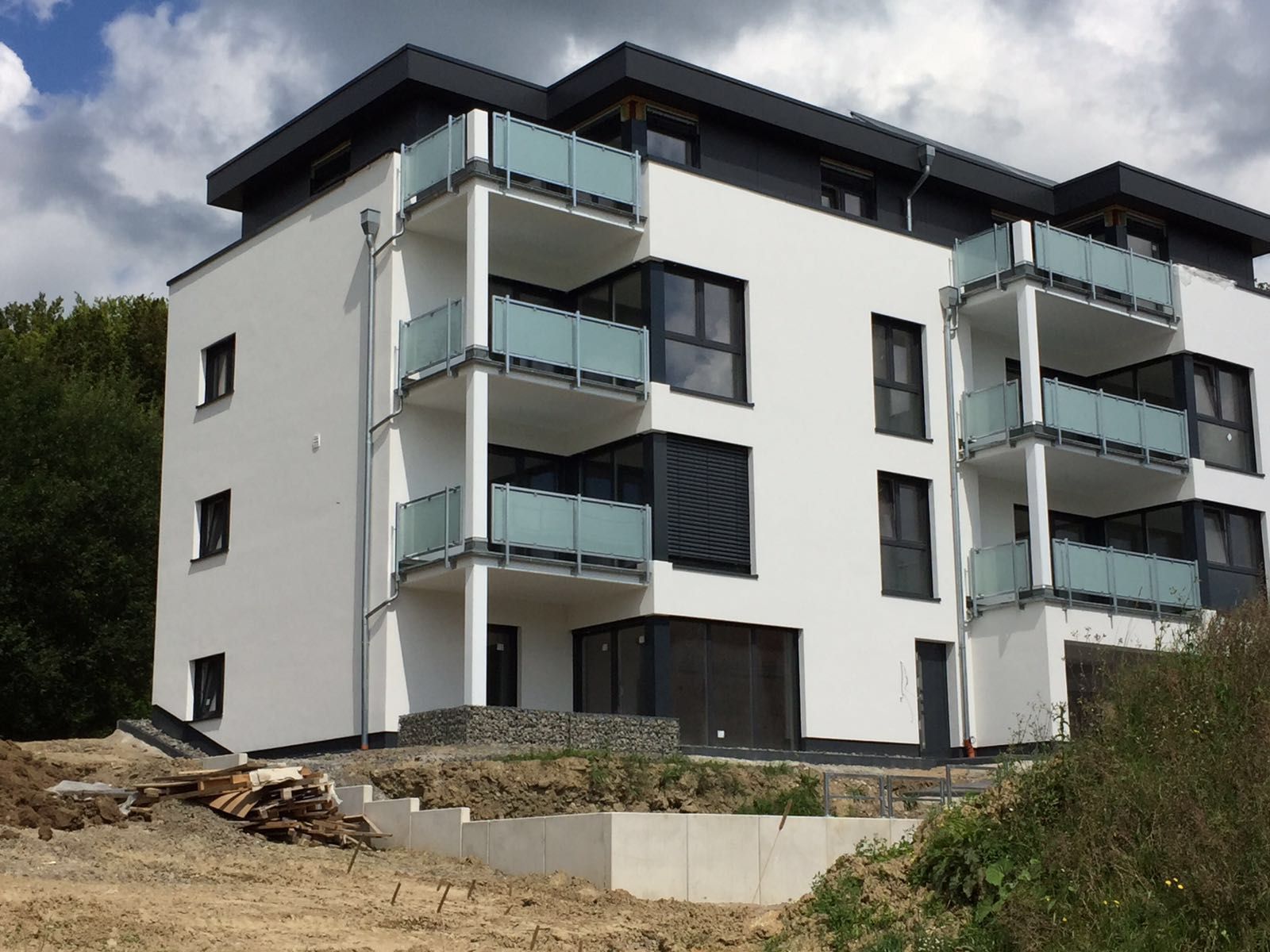 Balkone, Balkonanlagen, Geländer, Metallbau und Treppenbau in Engelskirchen bei Köln in Nordrhein-Westfalen