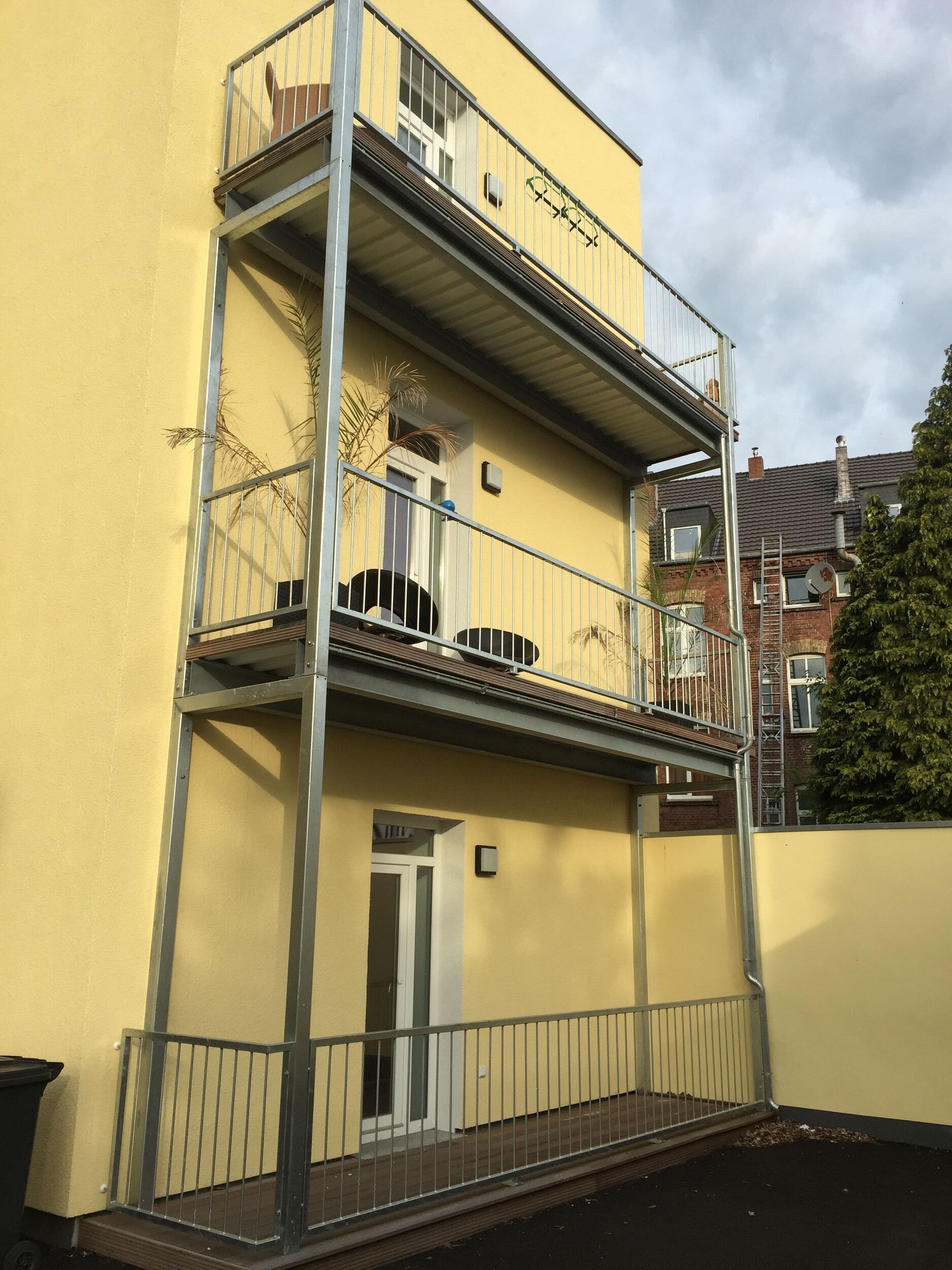 Balkone, Balkonanlagen, Geländer, Metallbau und Treppenbau in Engelskirchen bei Köln in Nordrhein-Westfalen
