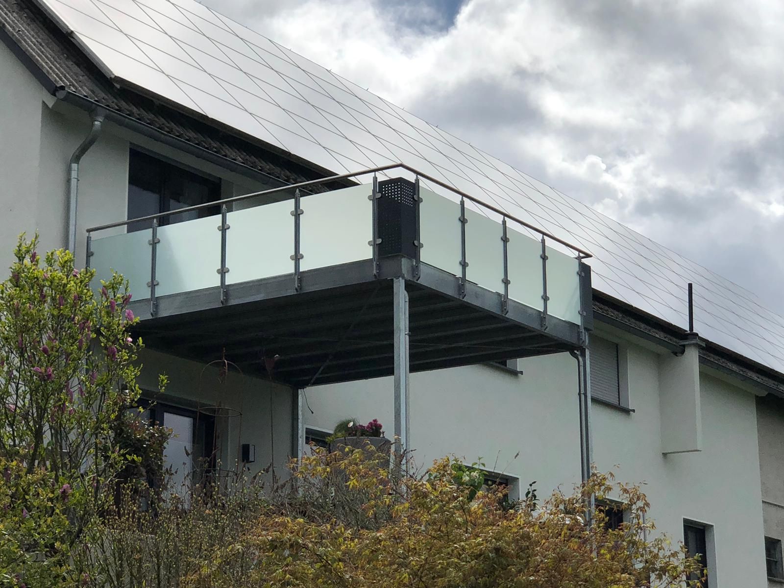 Balkone, Balkonanlagen, Geländer, Metallbau und Treppenbau in Engelskirchen bei Köln in Nordrhein-Westfalen