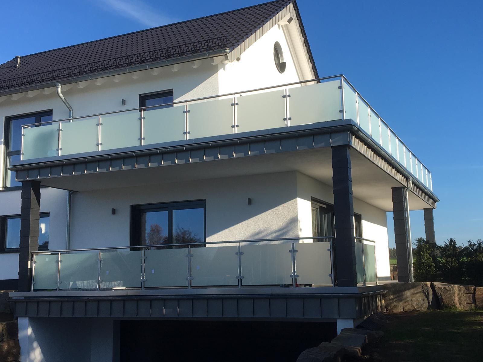 Balkone, Balkonanlagen, Geländer, Metallbau und Treppenbau in Engelskirchen bei Köln in Nordrhein-Westfalen