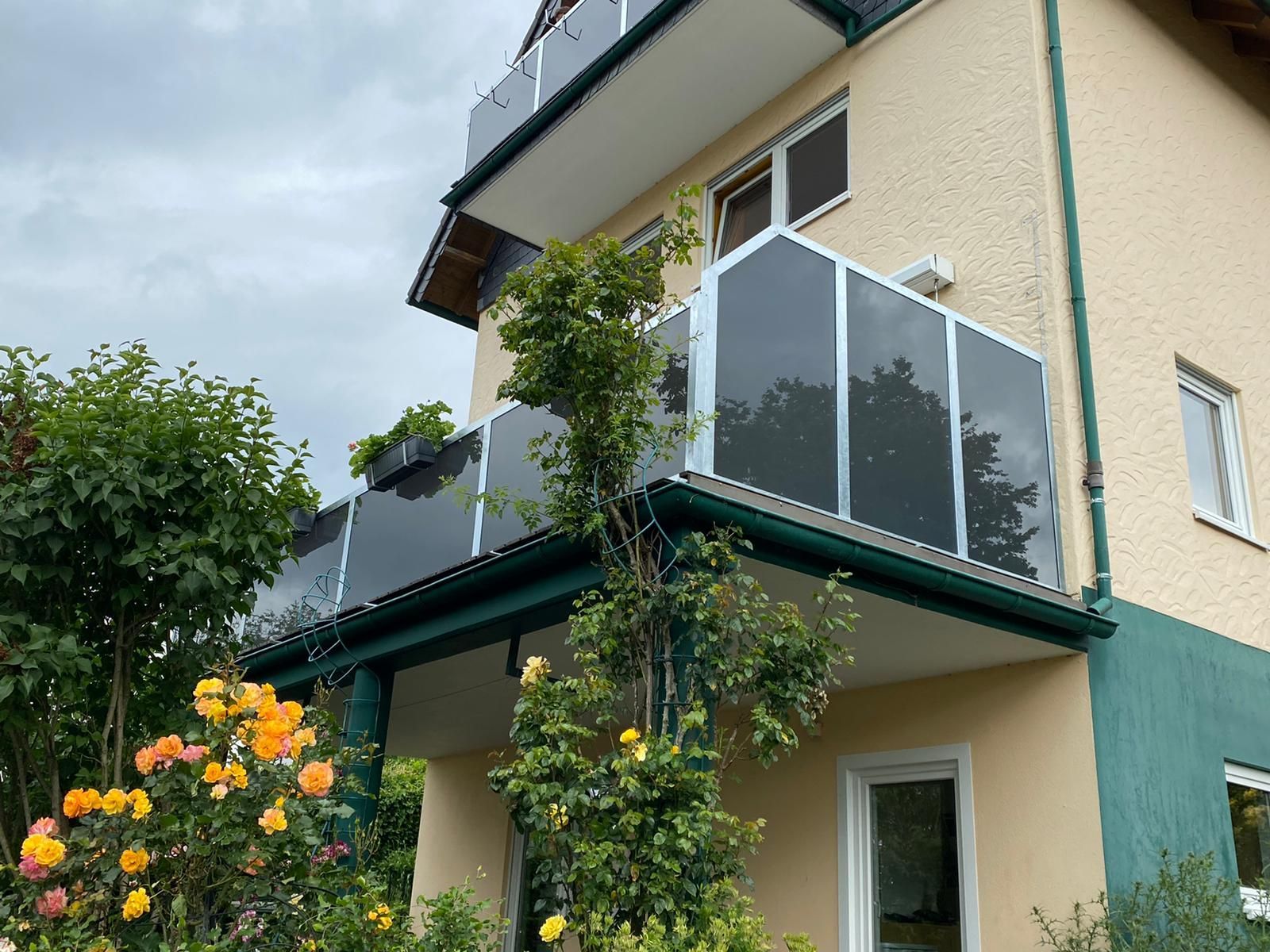 Balkone, Balkonanlagen, Geländer, Metallbau und Treppenbau in Engelskirchen bei Köln in Nordrhein-Westfalen