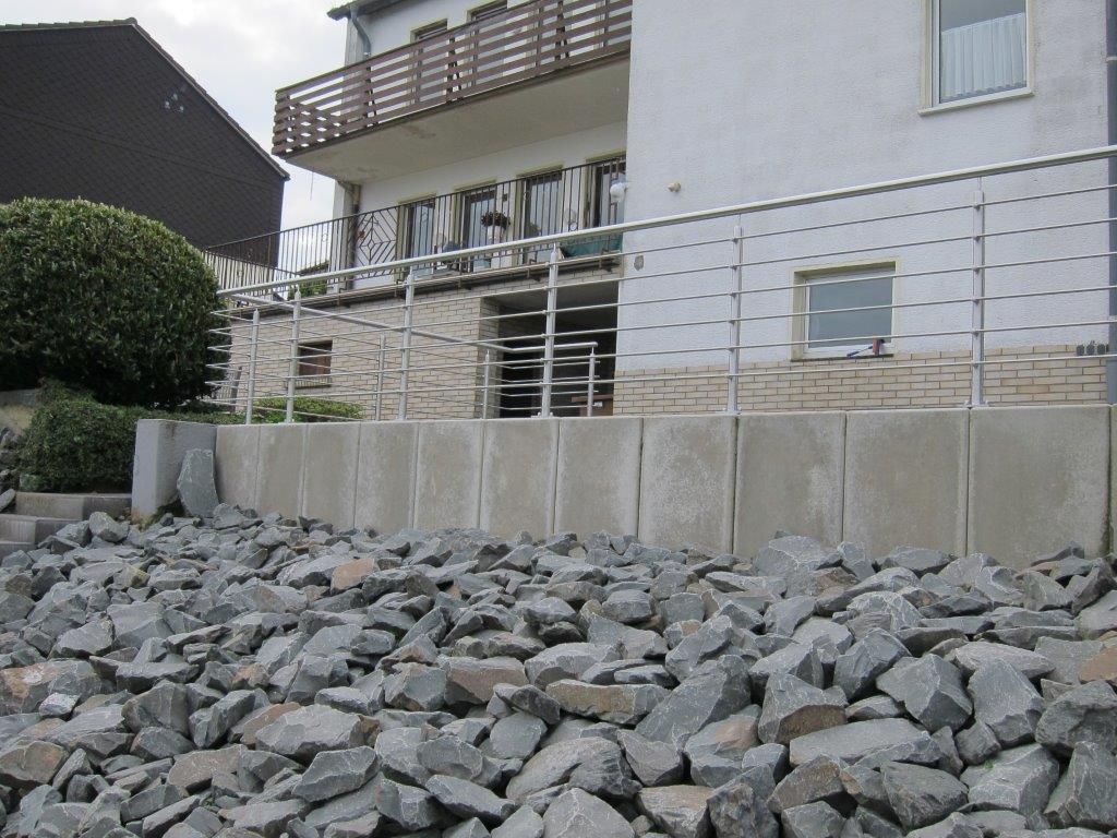 Balkone, Balkonanlagen, Geländer, Metallbau und Treppenbau in Engelskirchen bei Köln in Nordrhein-Westfalen