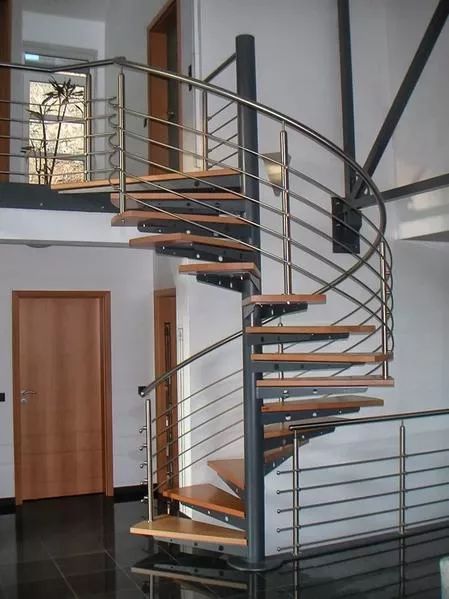 Balkone, Balkonanlagen, Geländer, Metallbau und Treppenbau in Engelskirchen bei Köln in Nordrhein-Westfalen