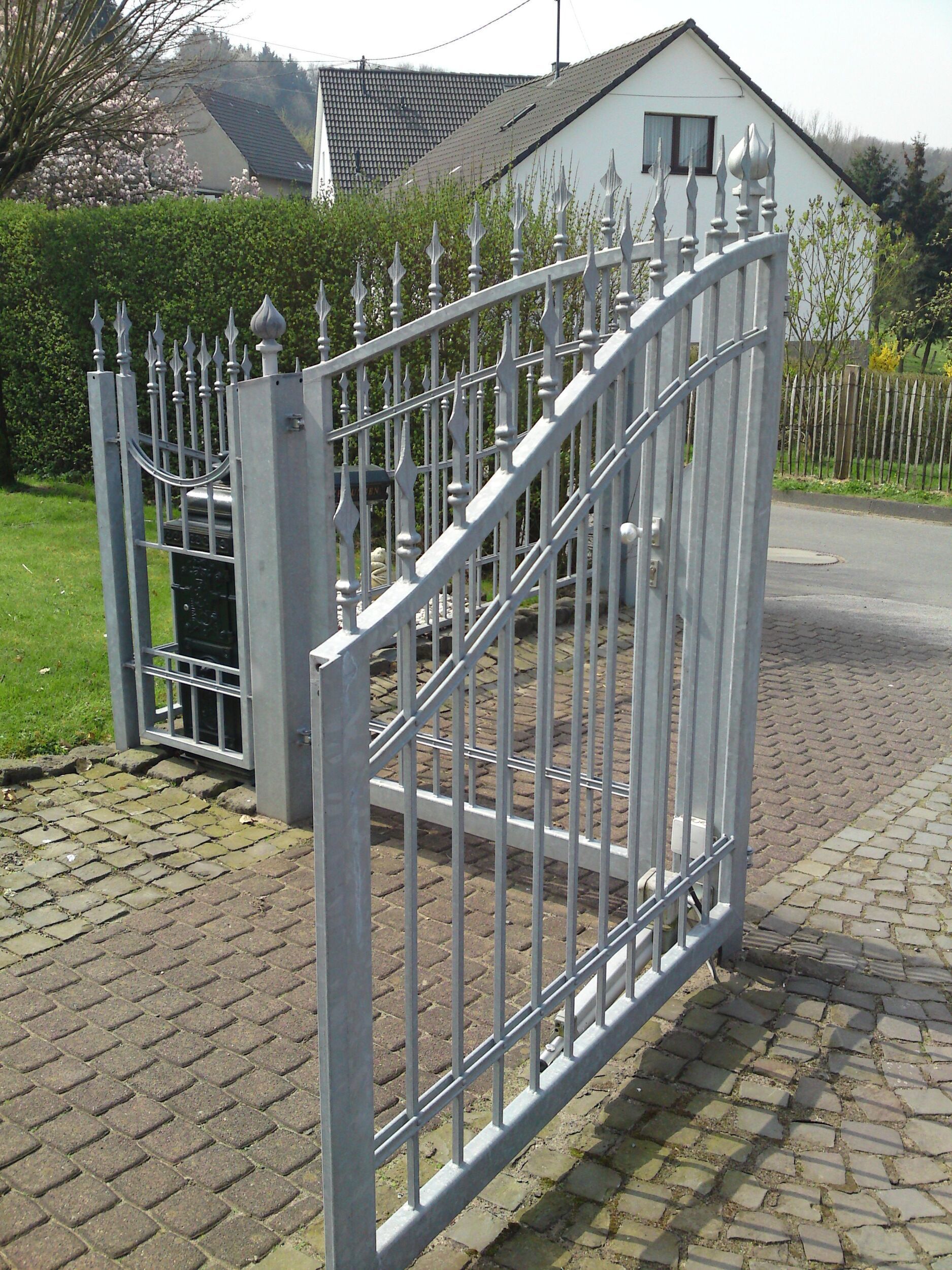 Balkone, Balkonanlagen, Geländer, Metallbau und Treppenbau in Engelskirchen bei Köln in Nordrhein-Westfalen