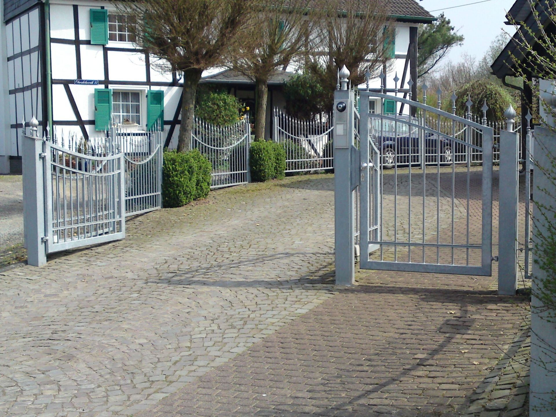 Balkone, Balkonanlagen, Geländer, Metallbau und Treppenbau in Engelskirchen bei Köln in Nordrhein-Westfalen