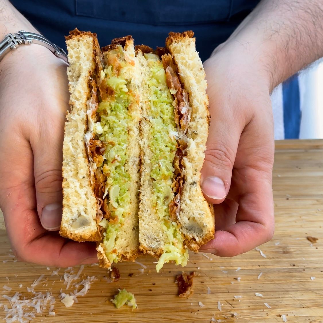 Sandwich romano broccoli guanciale e pecorino