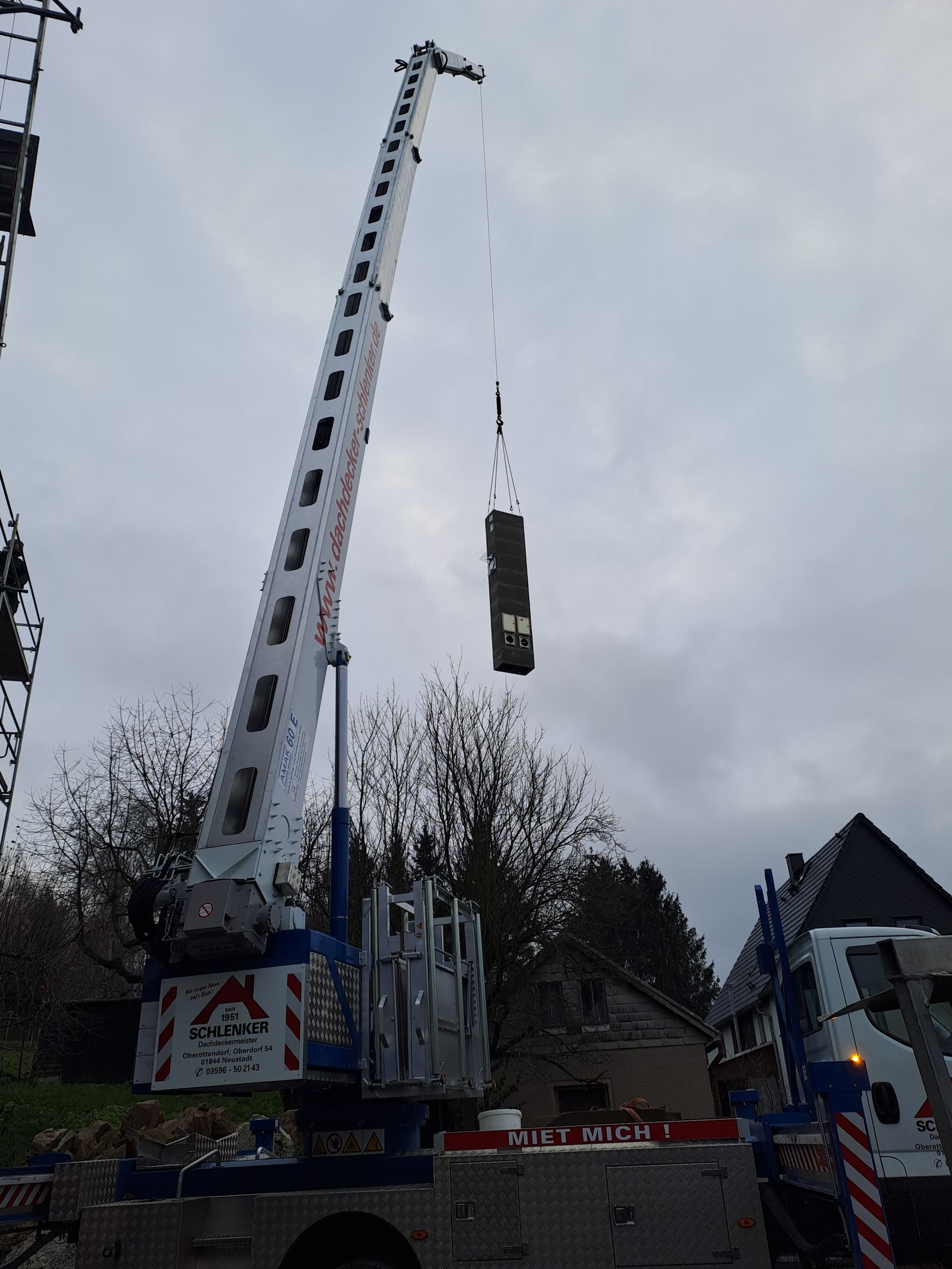 Schornsteinbau mit Schiedel Etagenschornstein