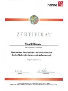 „Zertifikat für dekoratives Beschichten und Gestalten von Bodenflächen im Innen- und Außenbereich, Tino Schlenker